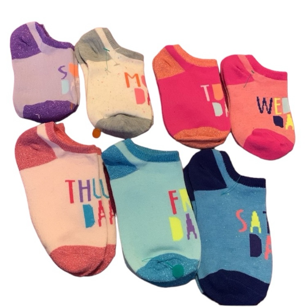 Girls  Days of the Week Socks (7 Pairs)  Size:  7 - 8.5